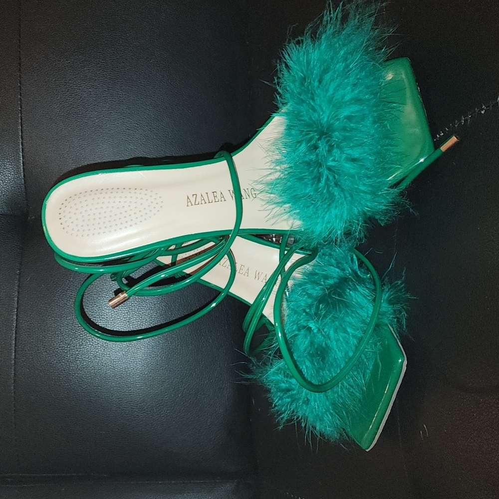 Green fur sandals